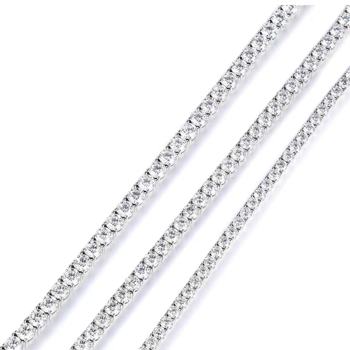 Lab-Grown Diamond Round Cut Bracelet in platiunm