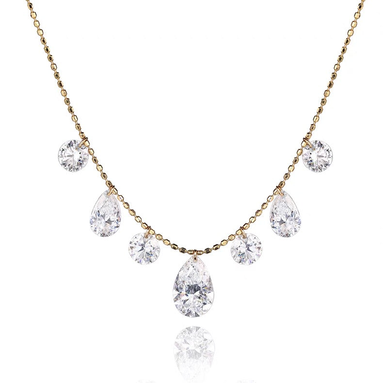 Lab-Grown Diamond Pear Cut Necklace in 18K Gold