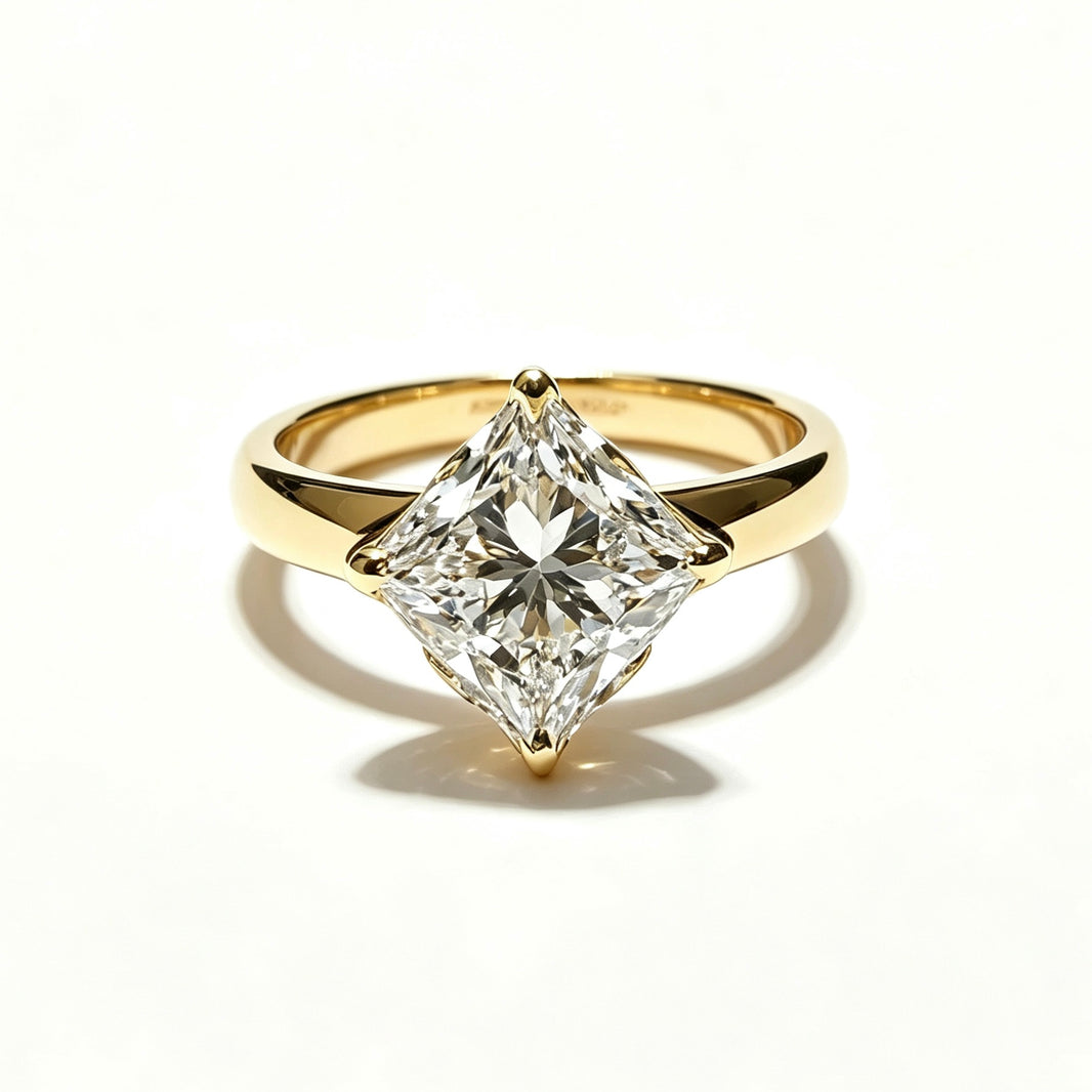 Princess-Shaped Solitaire Ring |Plain Band|Lab-Grown Diamonds|solid gold