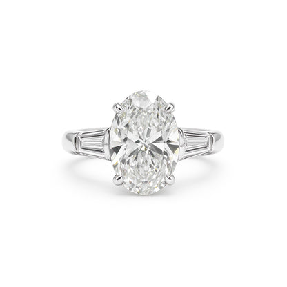 Oval Cut Ring | Lab-Grown Diamonds | Solid Gold |