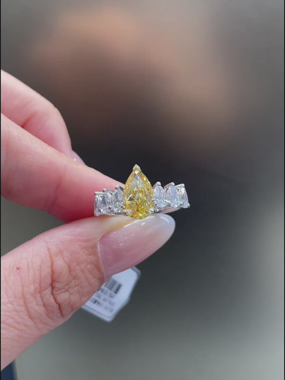 Yellow Pear Cut Ring | Lab-Grown Diamonds | Solid Gold |