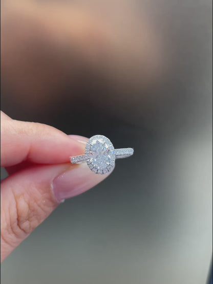Oval Cut Ring | Lab-Grown Diamonds | Solid Gold |