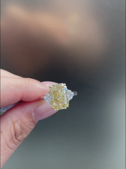 Yellow Cushion Cut Ring | Lab-Grown Diamonds | Solid Gold |